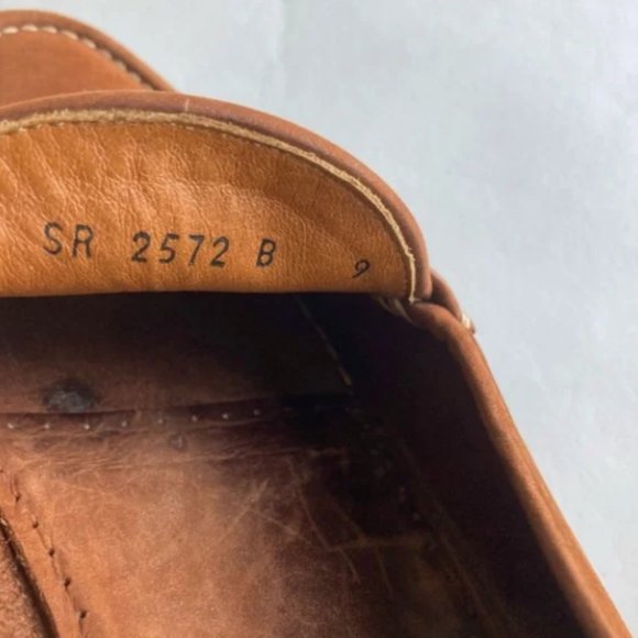 Salvatore Ferragamo Tan Suede Oxford Loafers size 9 - Picture 7 of 15
